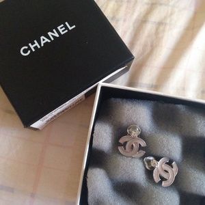 Chanel clip on earrings